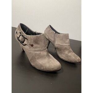 XAPPEAL Women's Taupe Faux Suede Ankle Boots Booties Block Heel Size US 7.5 EU